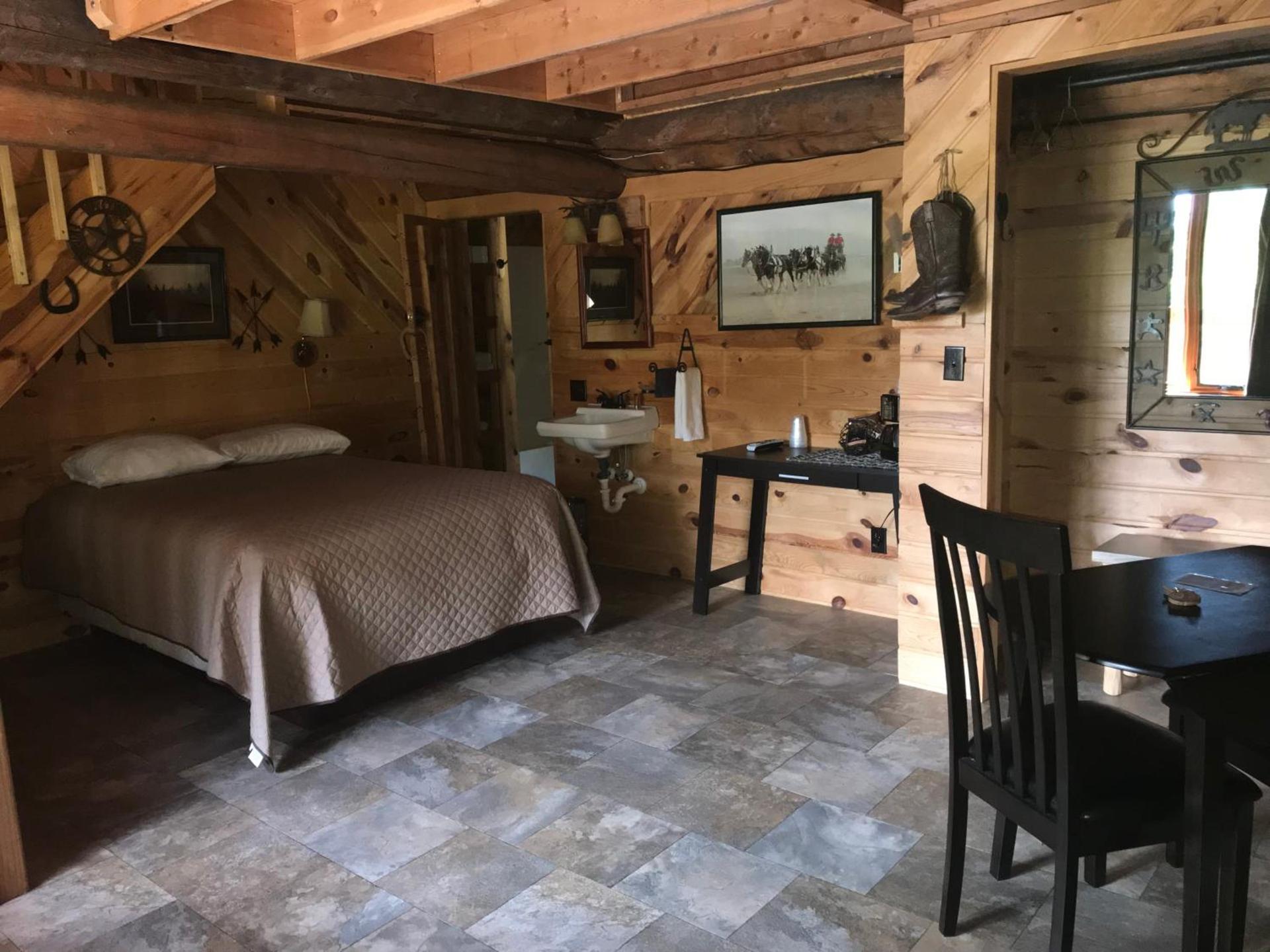 Judith Mountain Lodge photo 3