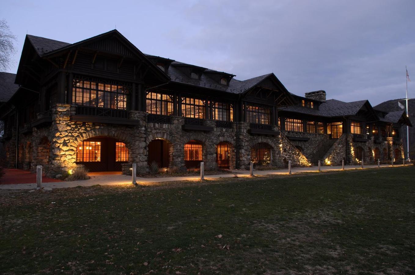 Overlook Lodge and Stone Cottages at Bear Mountain photo 2