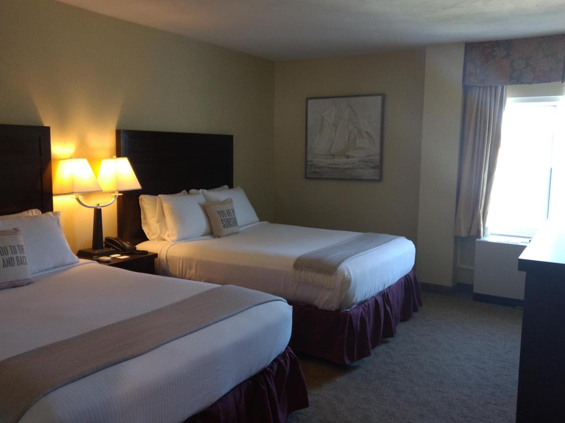 Harbor House Inn photo 16