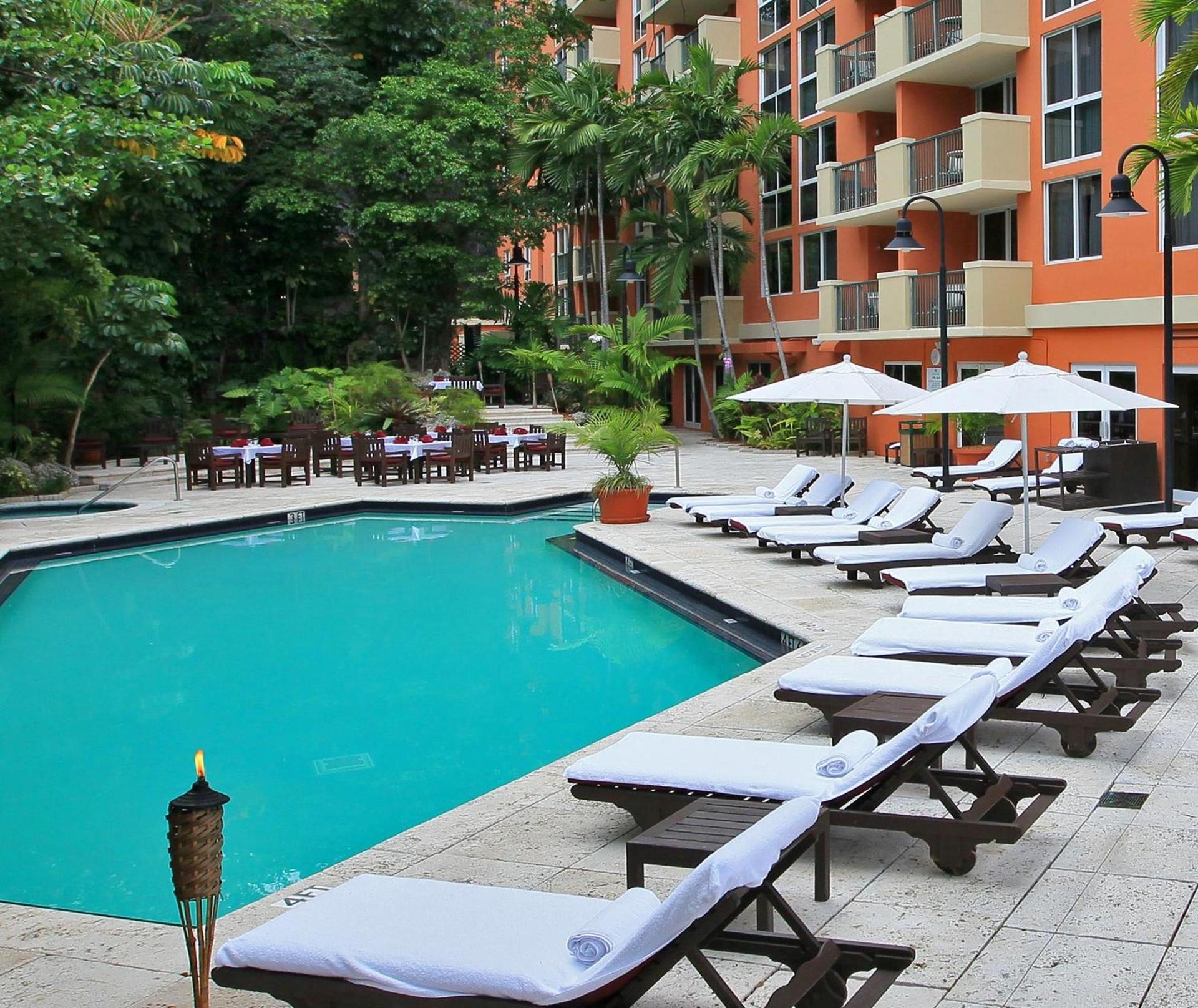 The Mutiny Luxury Suites Hotel photo 7