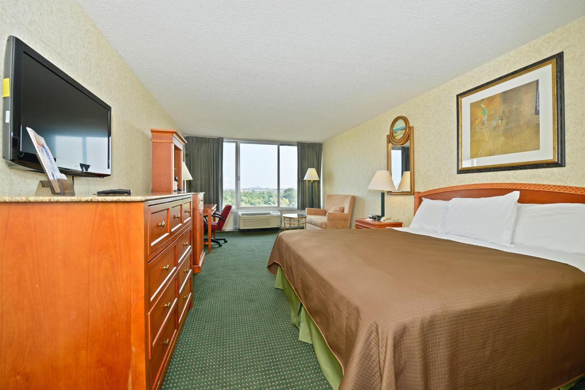 Americas Best Value Inn - Baltimore photo 13
