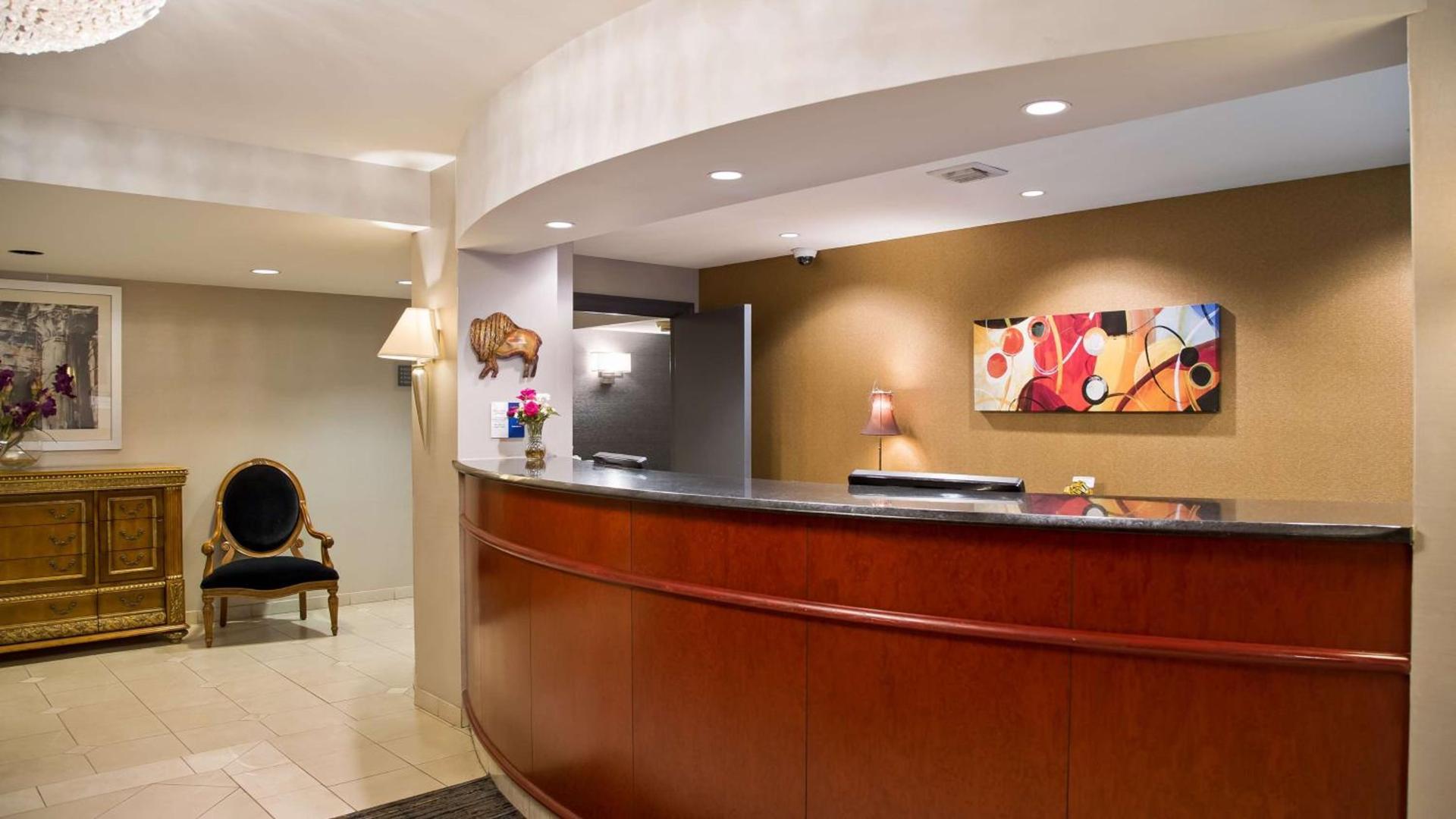 Best Western On The Avenue photo 7