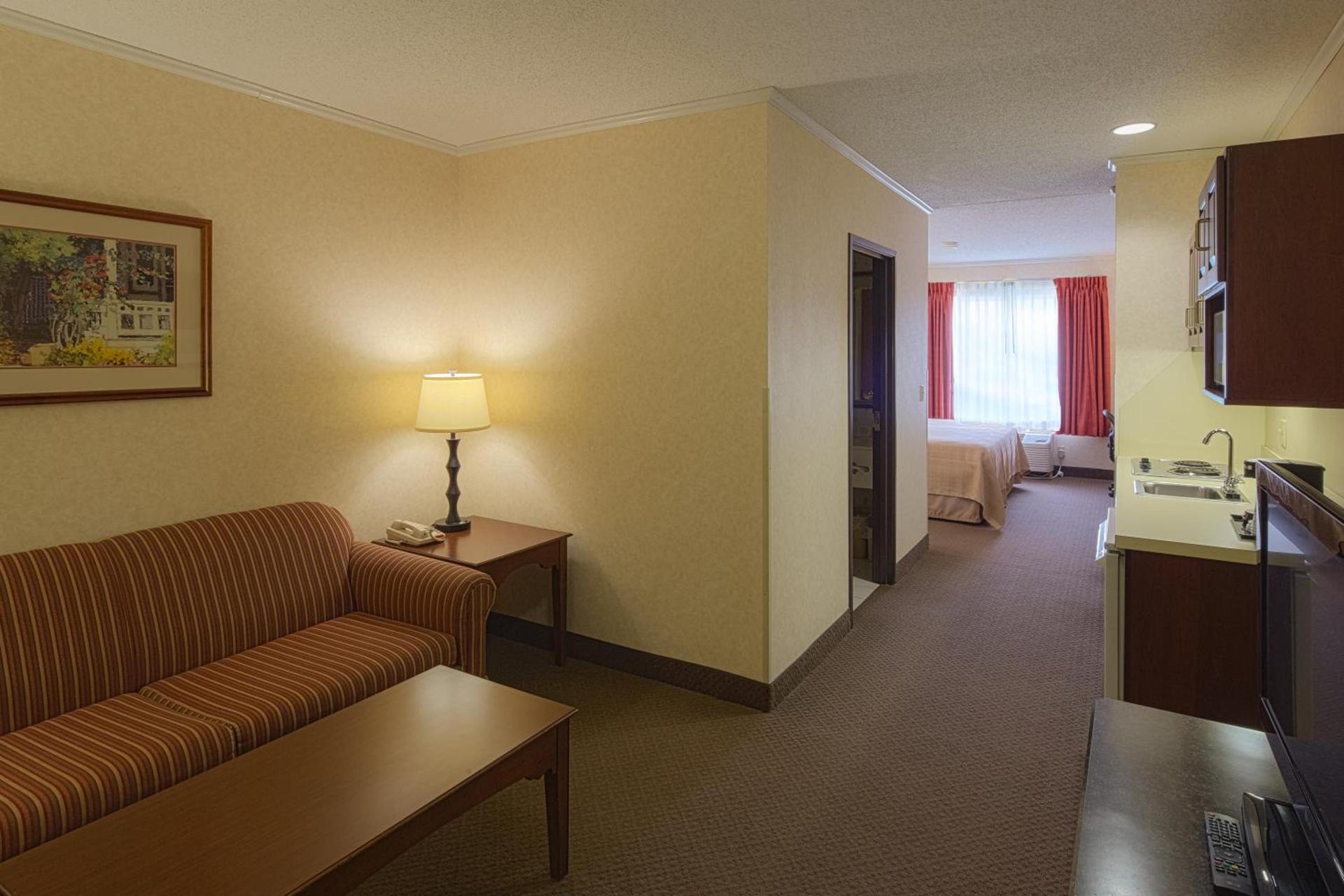 Coshocton Village Inn & Suites photo 9