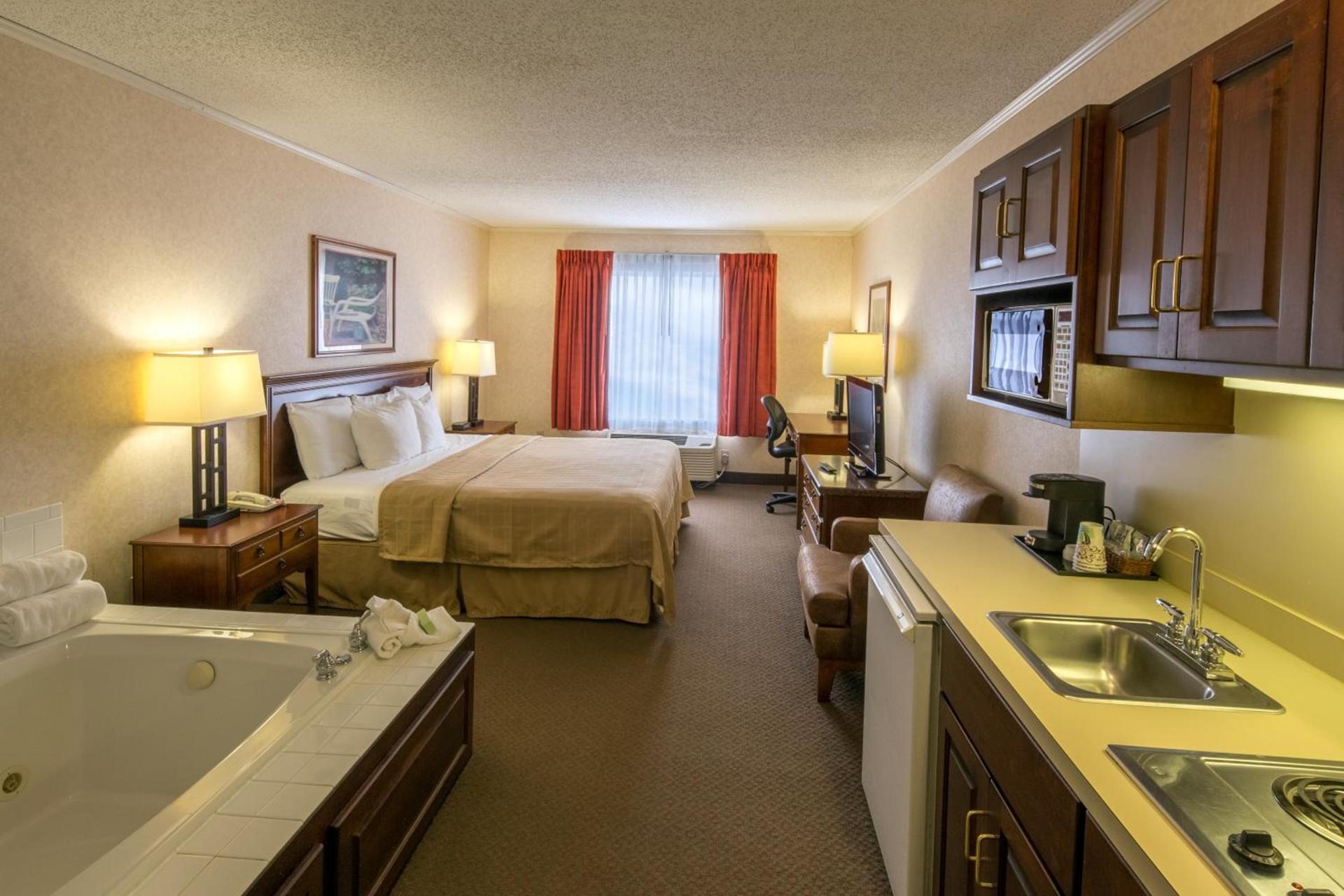 Coshocton Village Inn & Suites photo 7