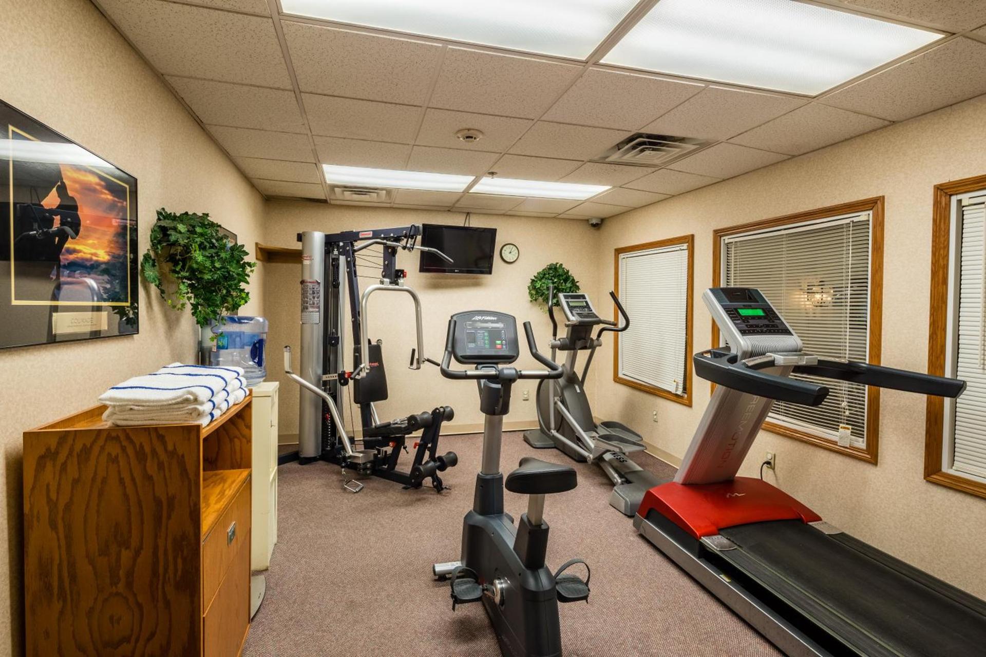 Coshocton Village Inn & Suites photo 29