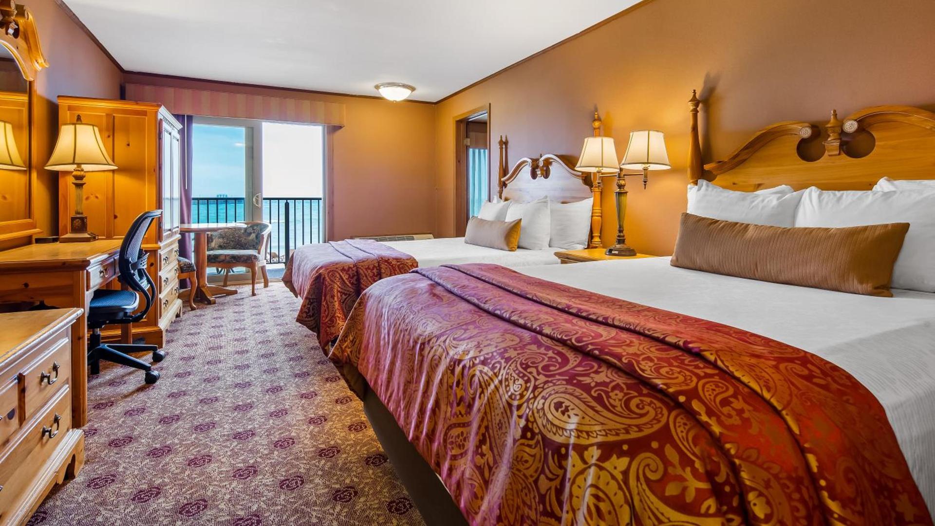 Best Western Plus Dockside Waterfront Inn photo 71