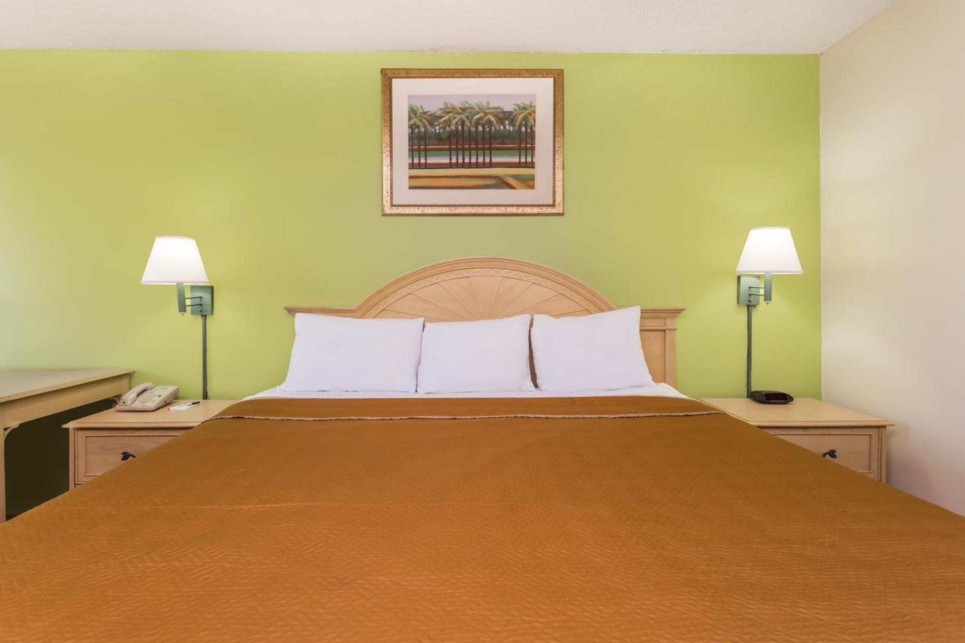 Travelodge by Wyndham Cordele photo 12