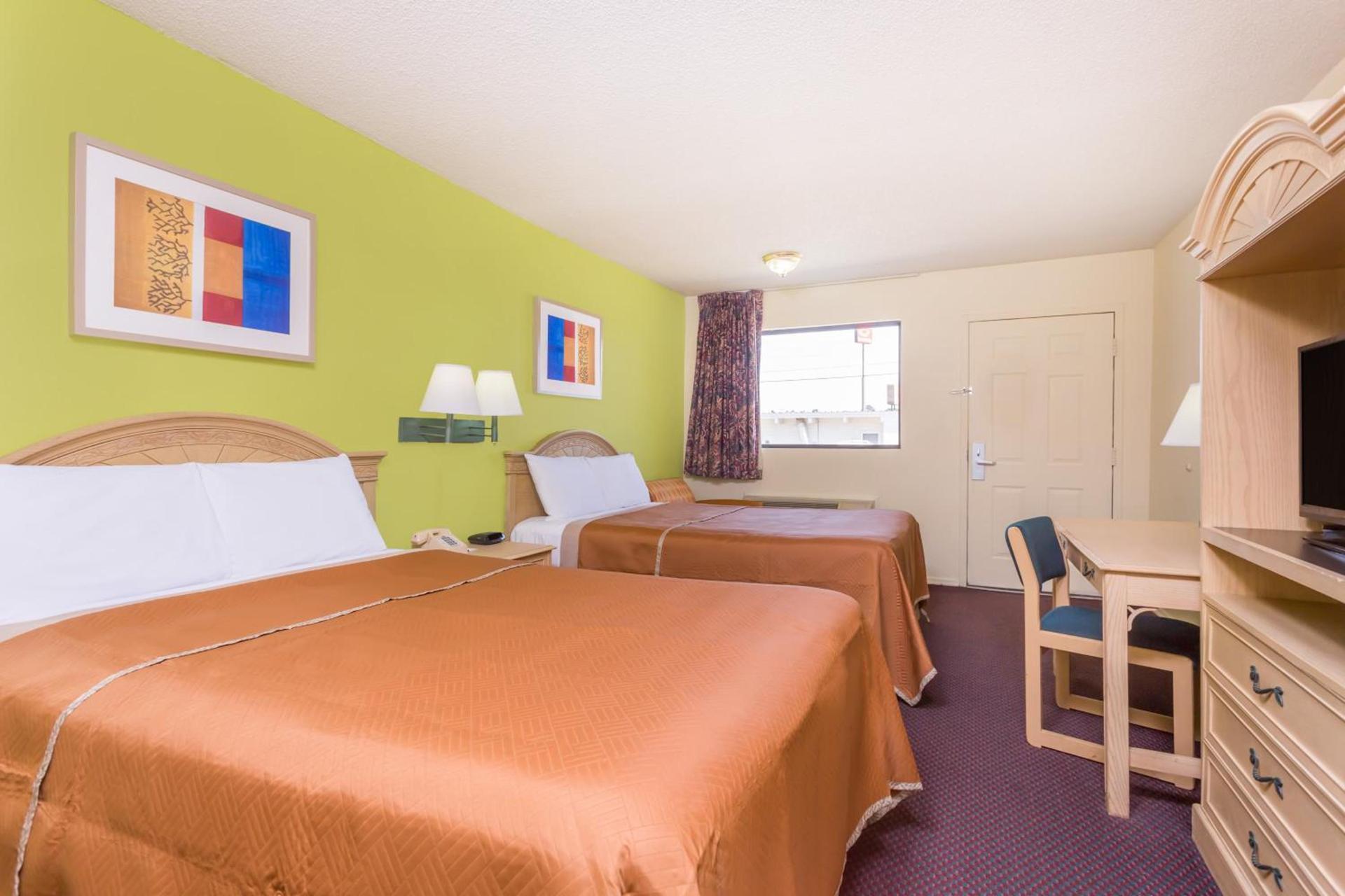 Travelodge by Wyndham Cordele photo 11