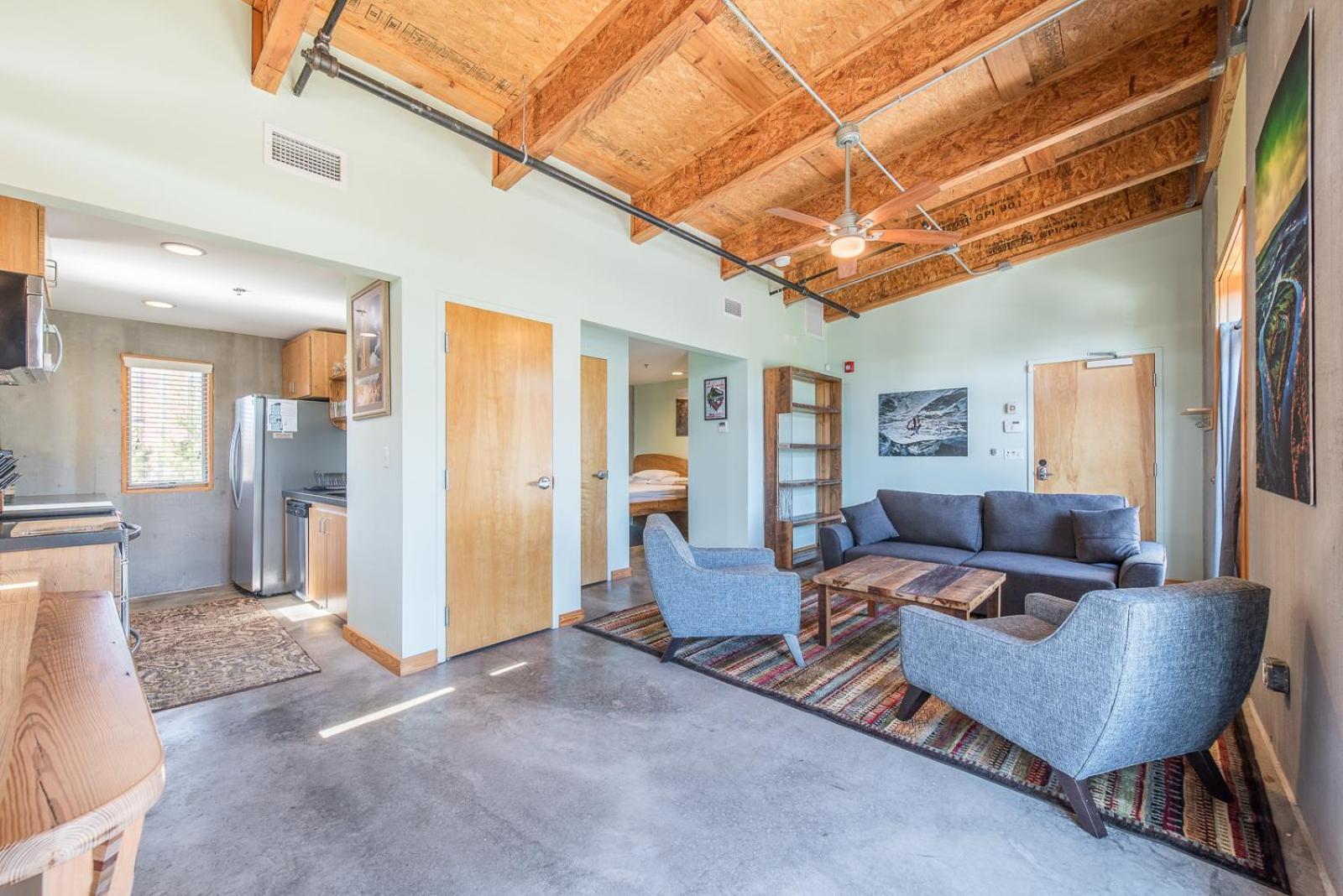 The Crash Pad: An Uncommon Hostel photo 10