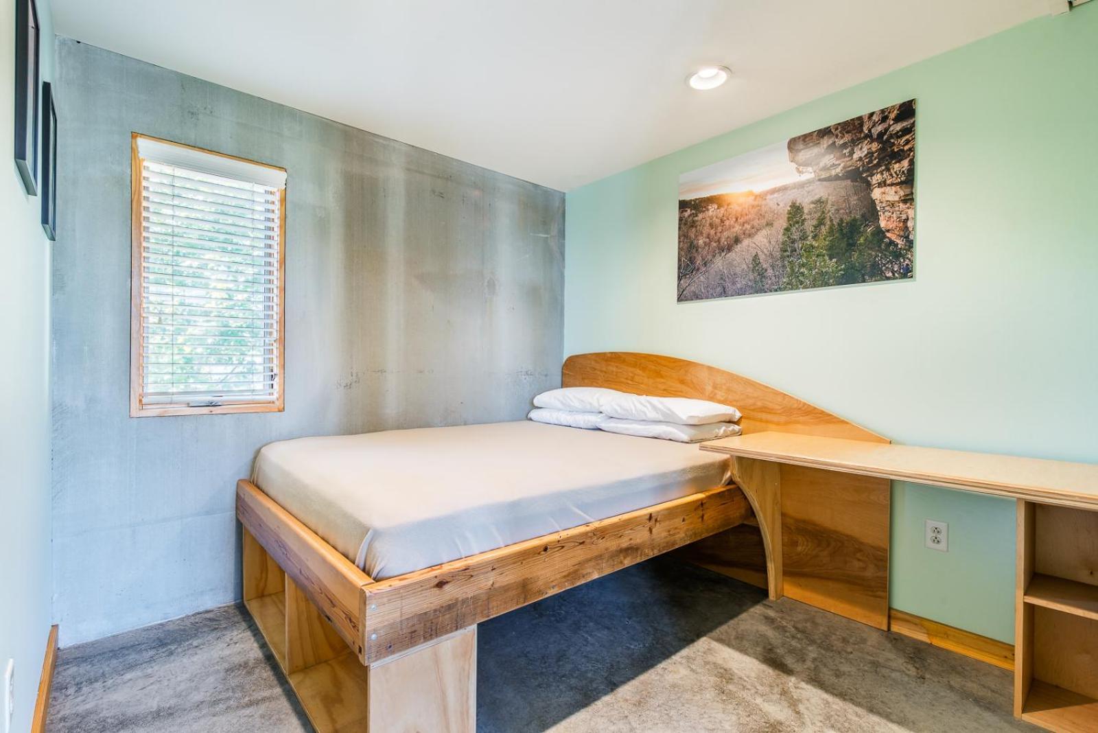The Crash Pad: An Uncommon Hostel photo 3