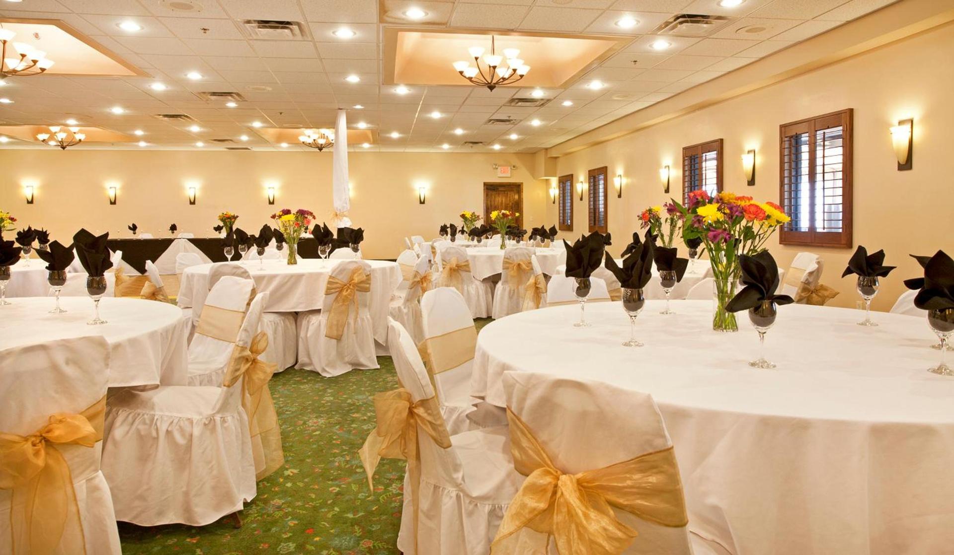 Ramada by Wyndham Tucson photo 46