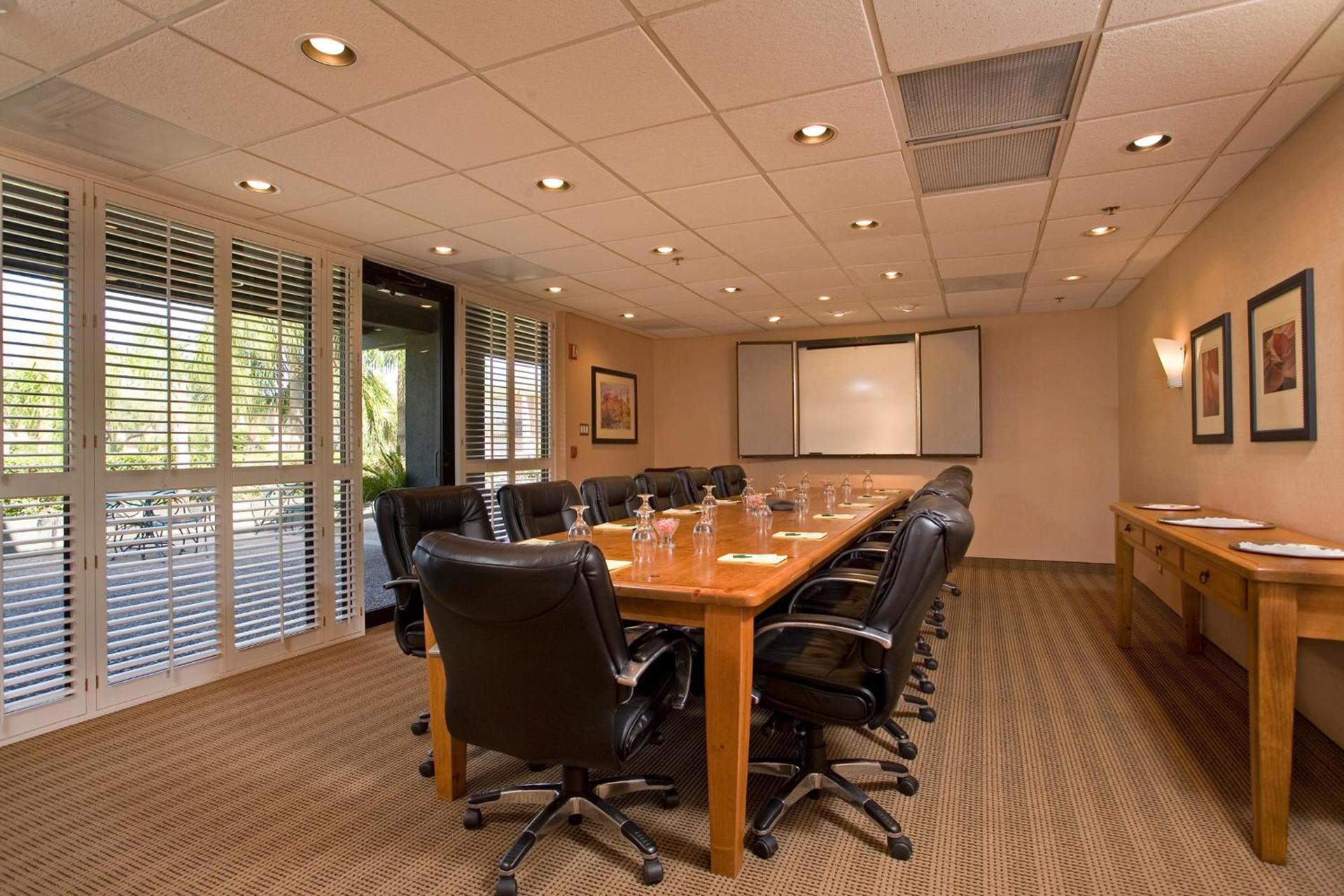 Ramada by Wyndham Tucson photo 45