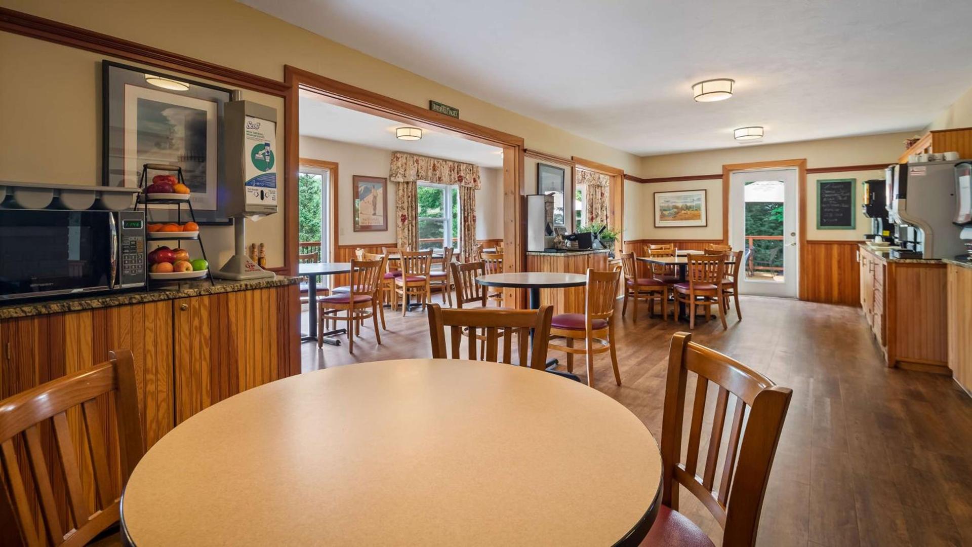 Silver Fox Inn photo 2