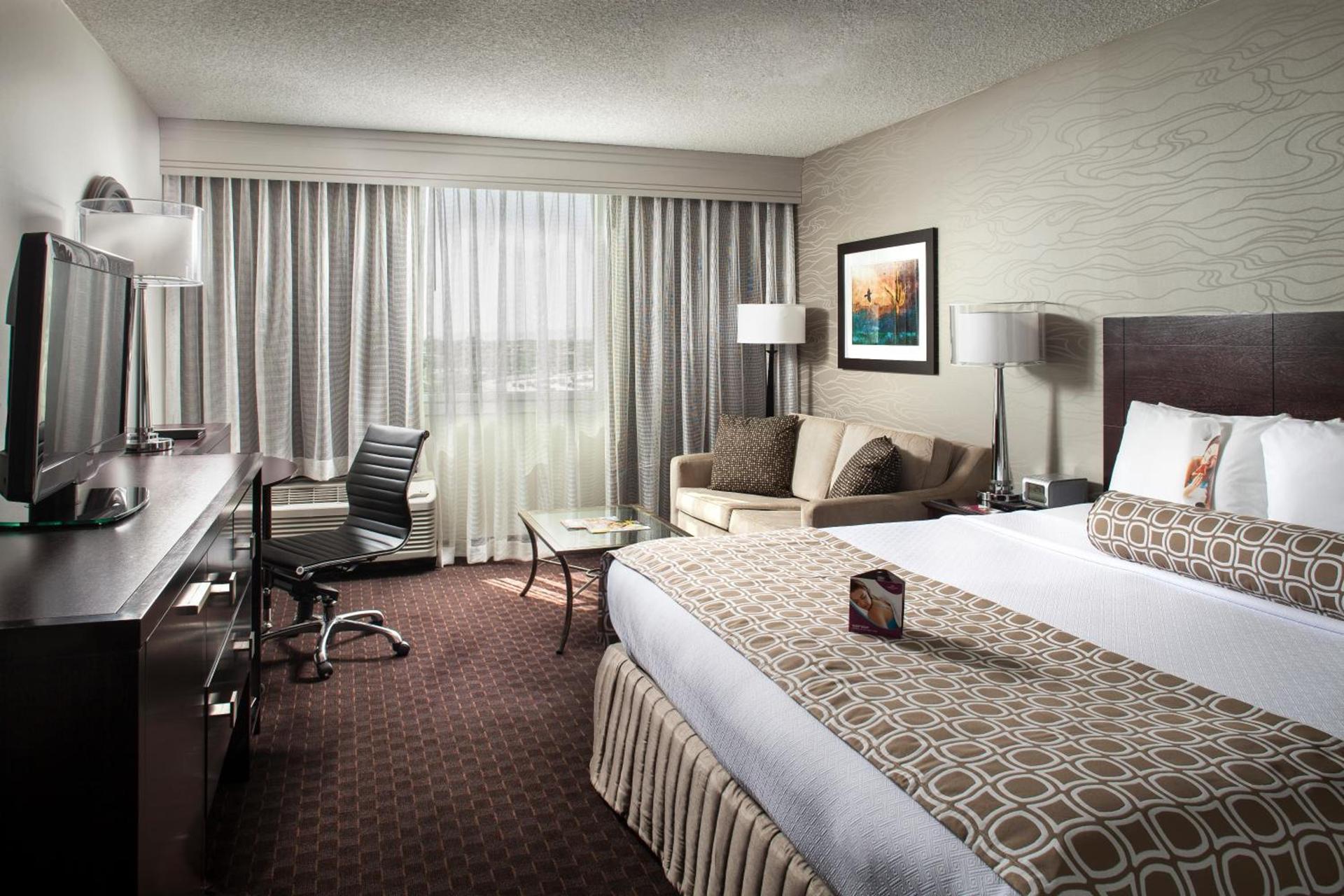 Crowne Plaza Phoenix Airport - PHX by IHG photo 10