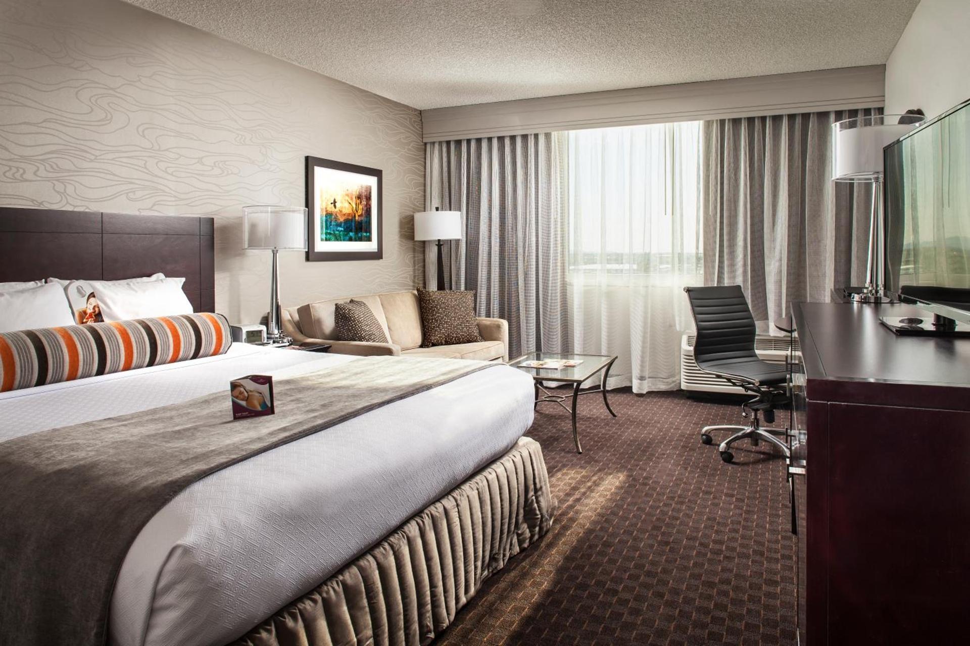 Crowne Plaza Phoenix Airport - PHX by IHG photo 12