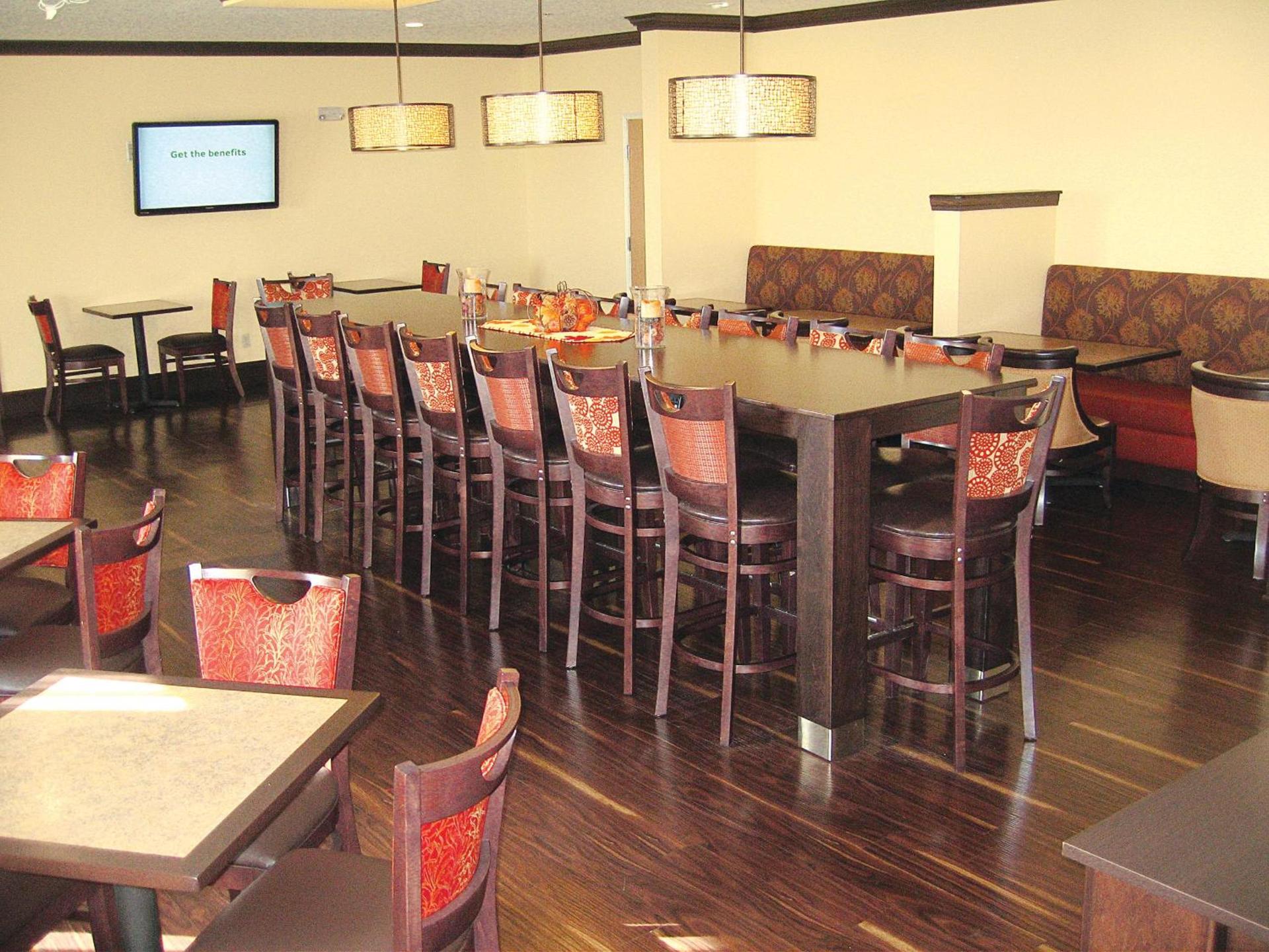 Savanna Inn & Suites photo 5