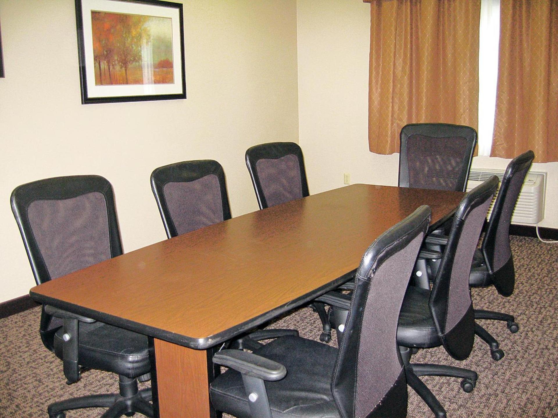 Savanna Inn & Suites photo 14