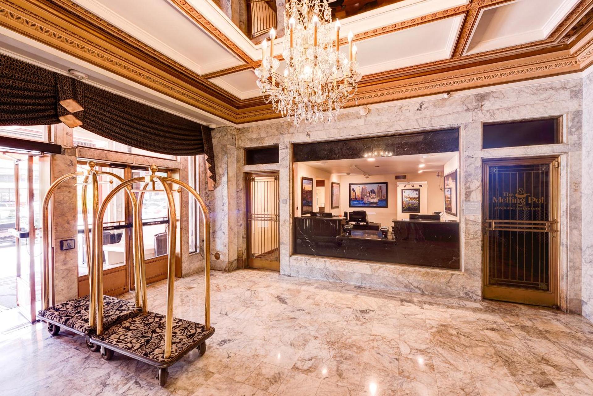 Gaslamp Plaza Suites photo 42