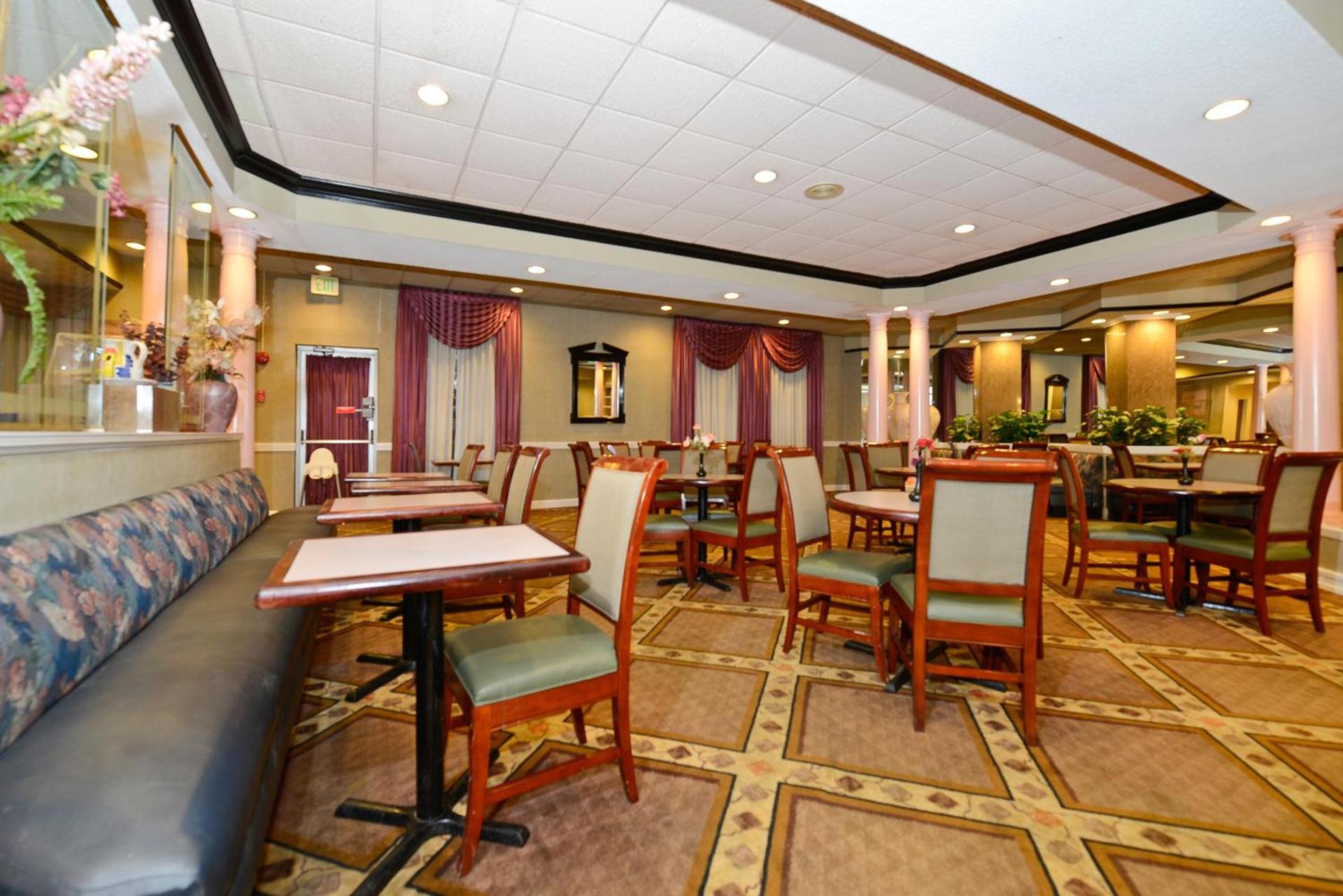 Americas Best Value Inn - Baltimore photo 15