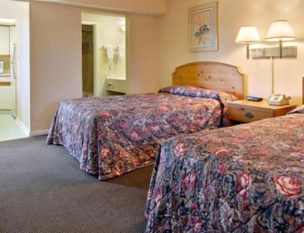 Econo Lodge Franklin photo 3