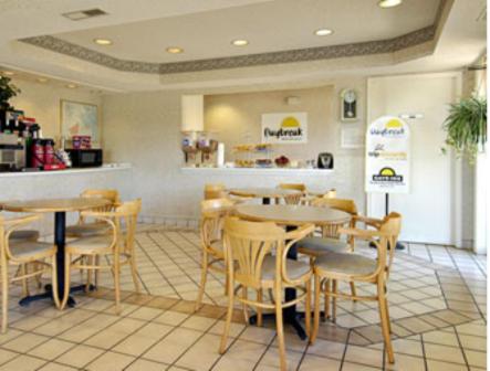 Econo Lodge Franklin photo 7