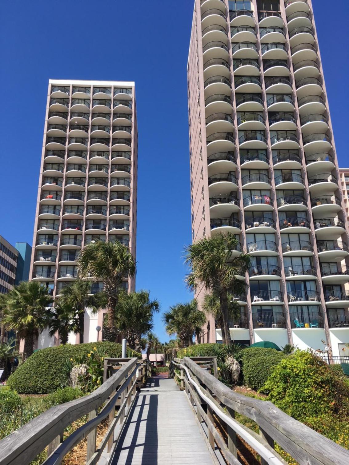 Suites at the Beach photo 7