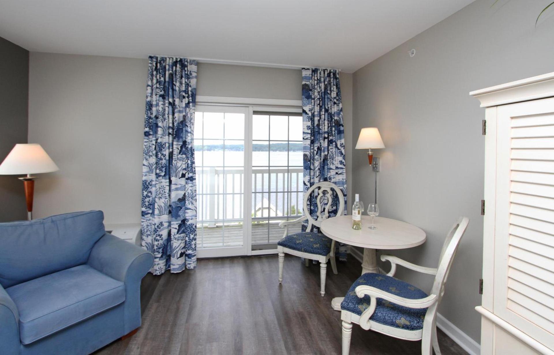 Bay Pointe Inn photo 8