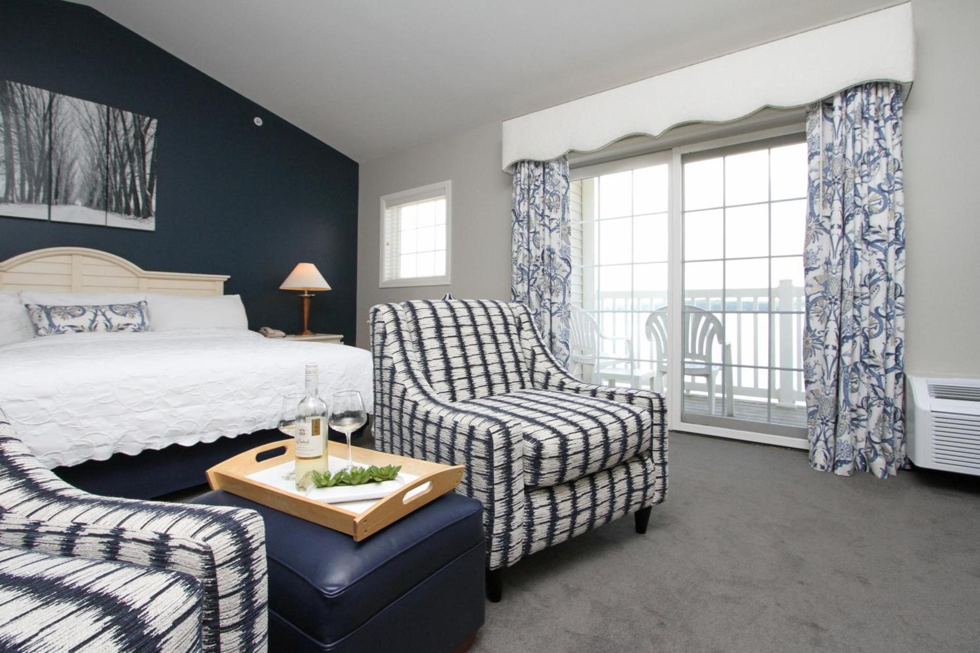 Bay Pointe Inn photo 9