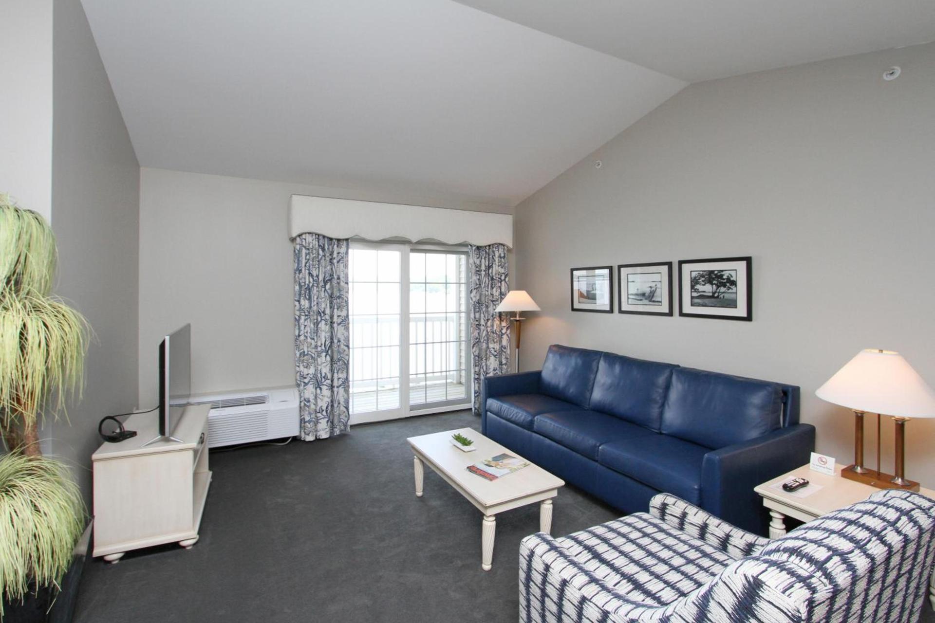 Bay Pointe Inn photo 18