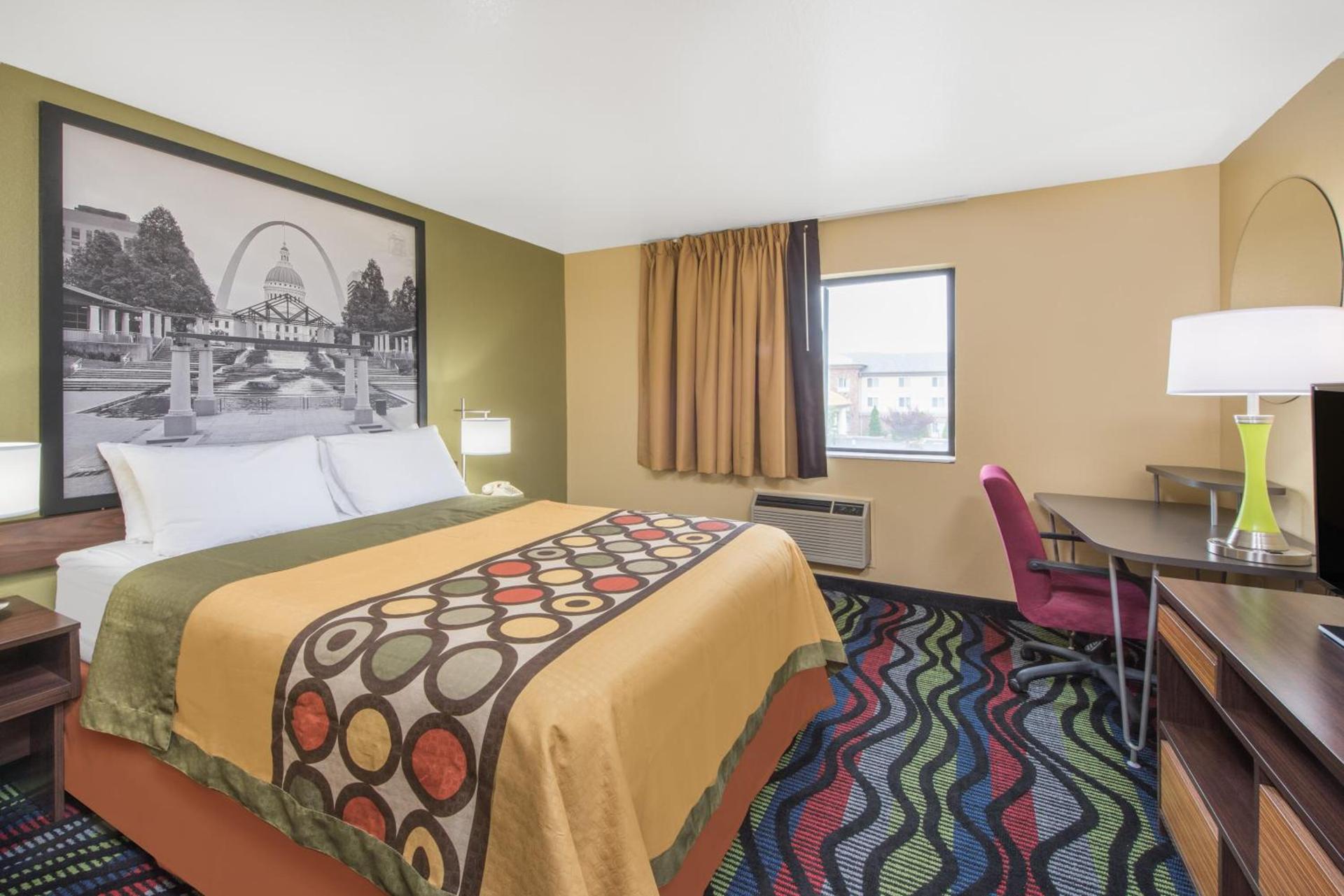 Super 8 by Wyndham Farmington photo 8