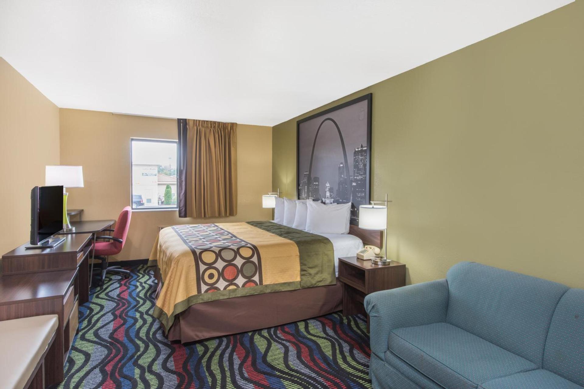Super 8 by Wyndham Farmington photo 15