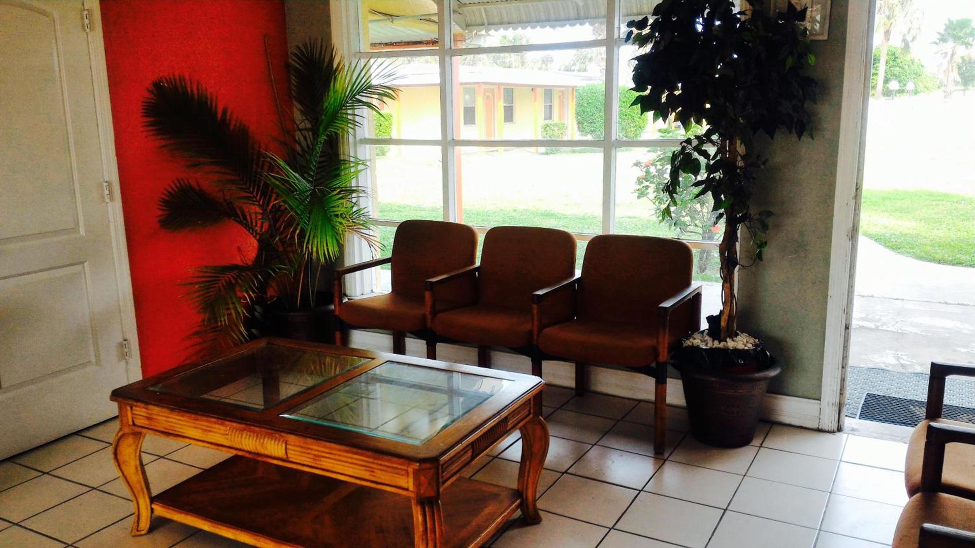 Sunset Inn- Fort Pierce, FL photo 41