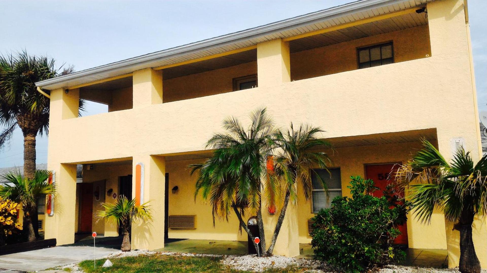 Sunset Inn- Fort Pierce, FL photo 36
