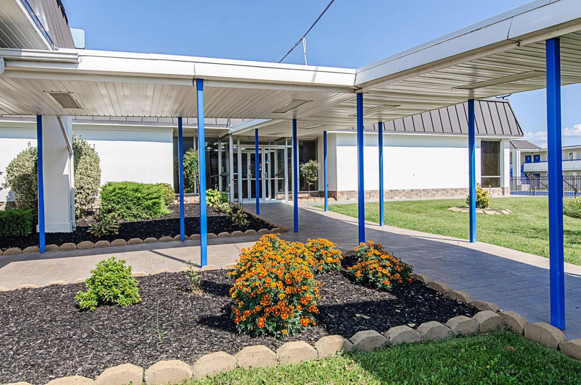 Motel 6-Staunton, VA photo 5