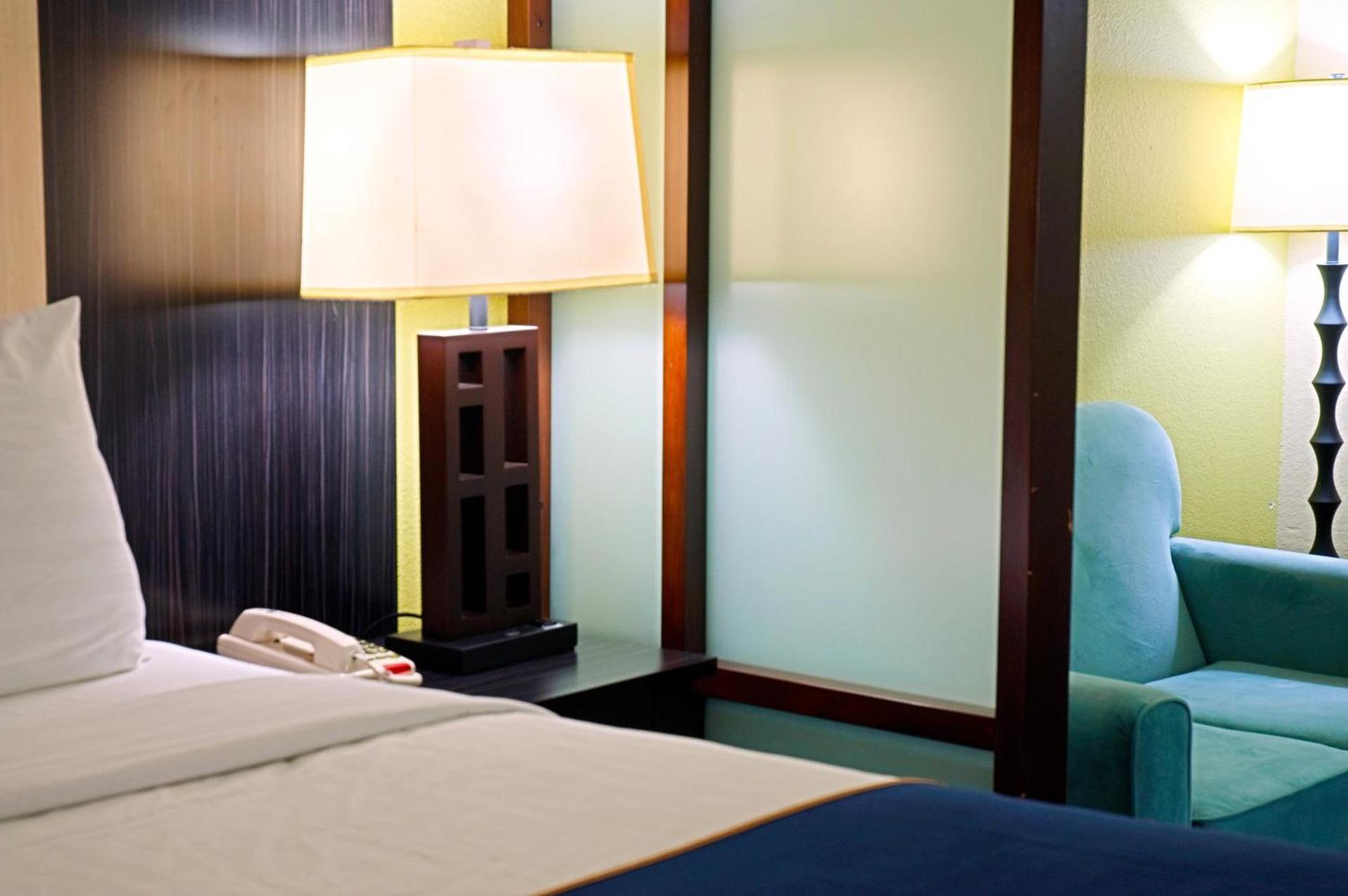 Super 8 by Wyndham Irving/DFW Apt/North photo 21