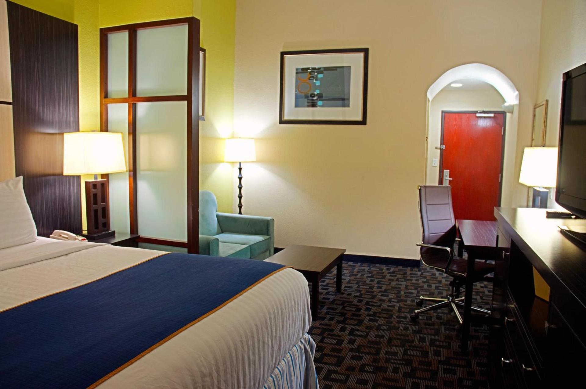 Super 8 by Wyndham Irving/DFW Apt/North photo 22