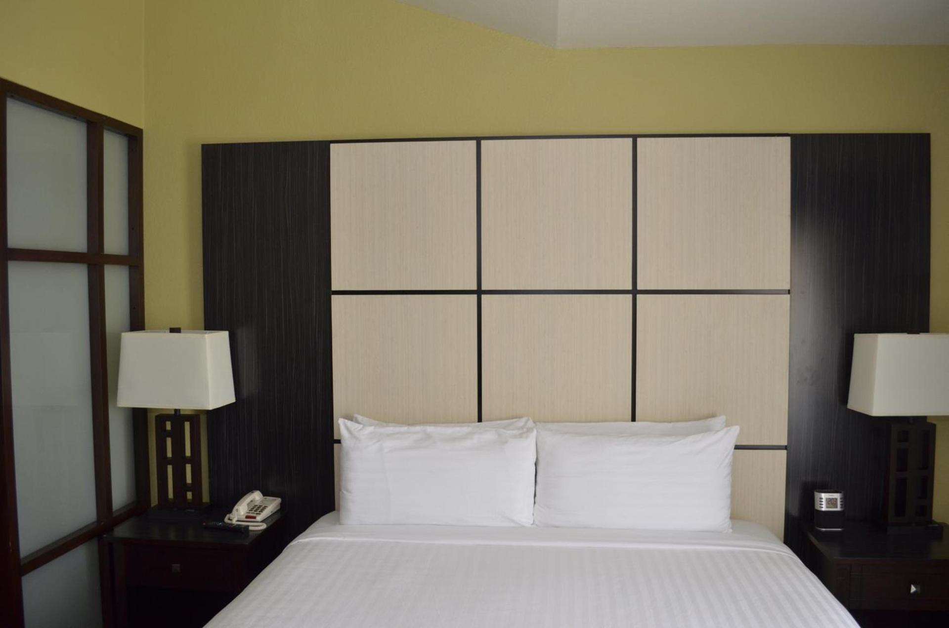 Super 8 by Wyndham Irving/DFW Apt/North photo 27