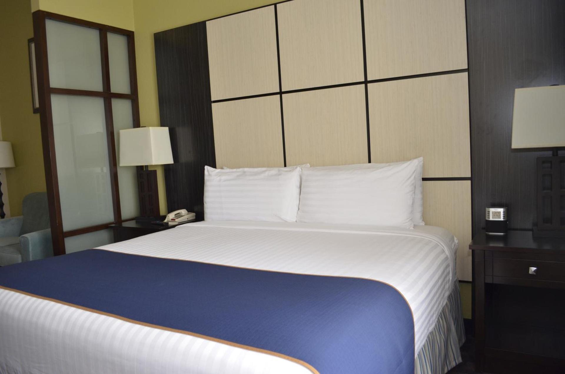 Super 8 by Wyndham Irving/DFW Apt/North photo 10