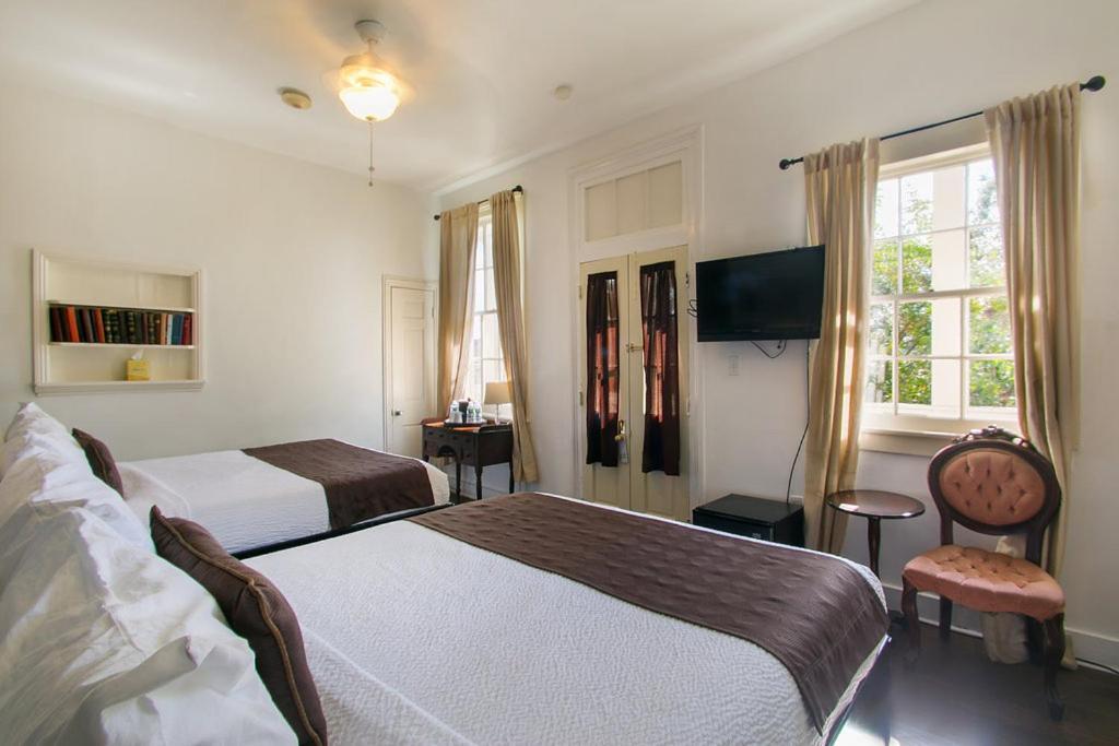 Lafitte Hotel & Bar photo 27