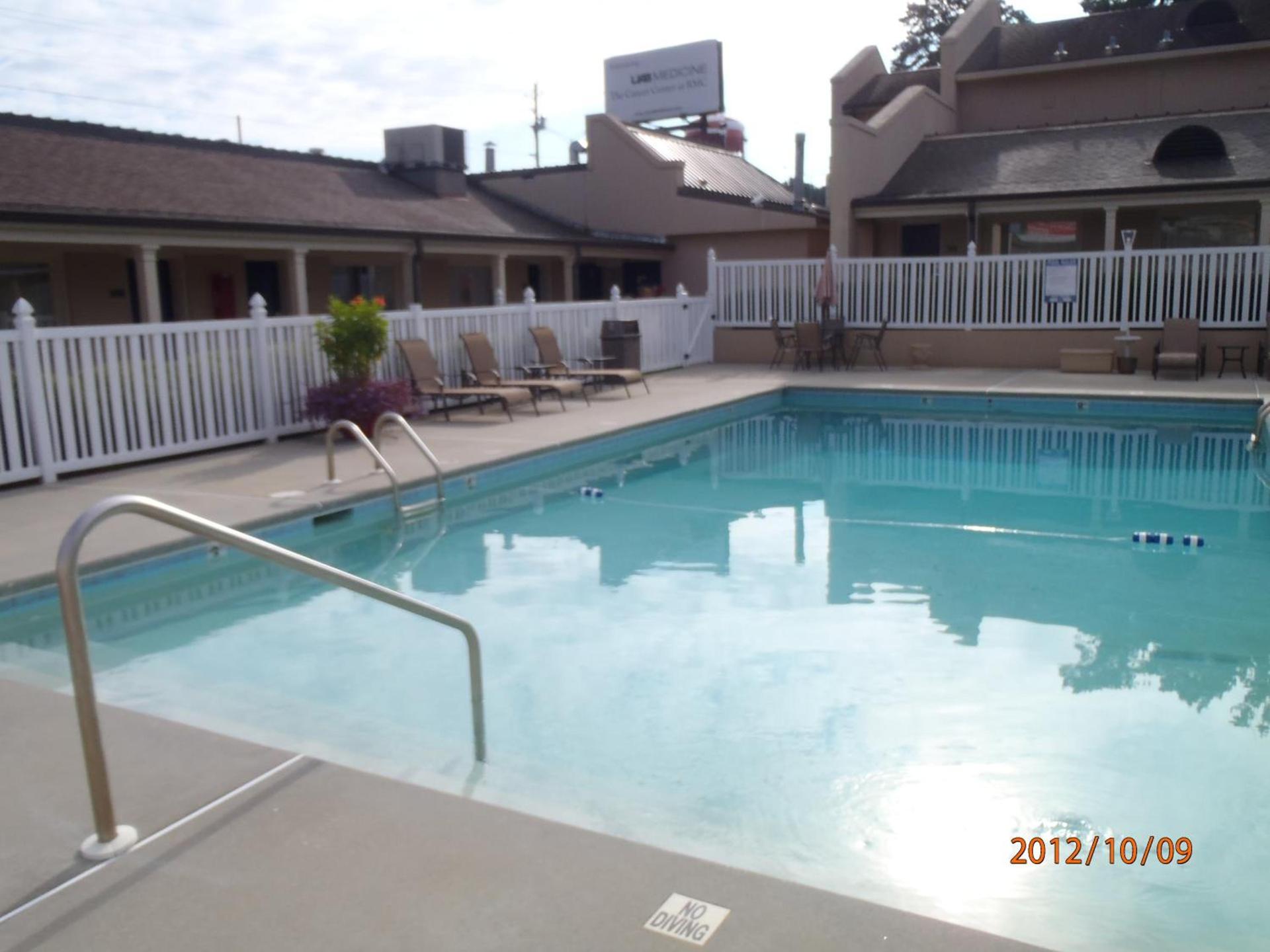 Days Inn by Wyndham Alexander City photo 21