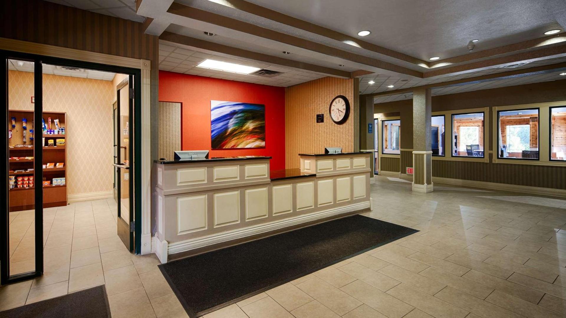 Best Western Plus Kalamazoo Suites photo 3
