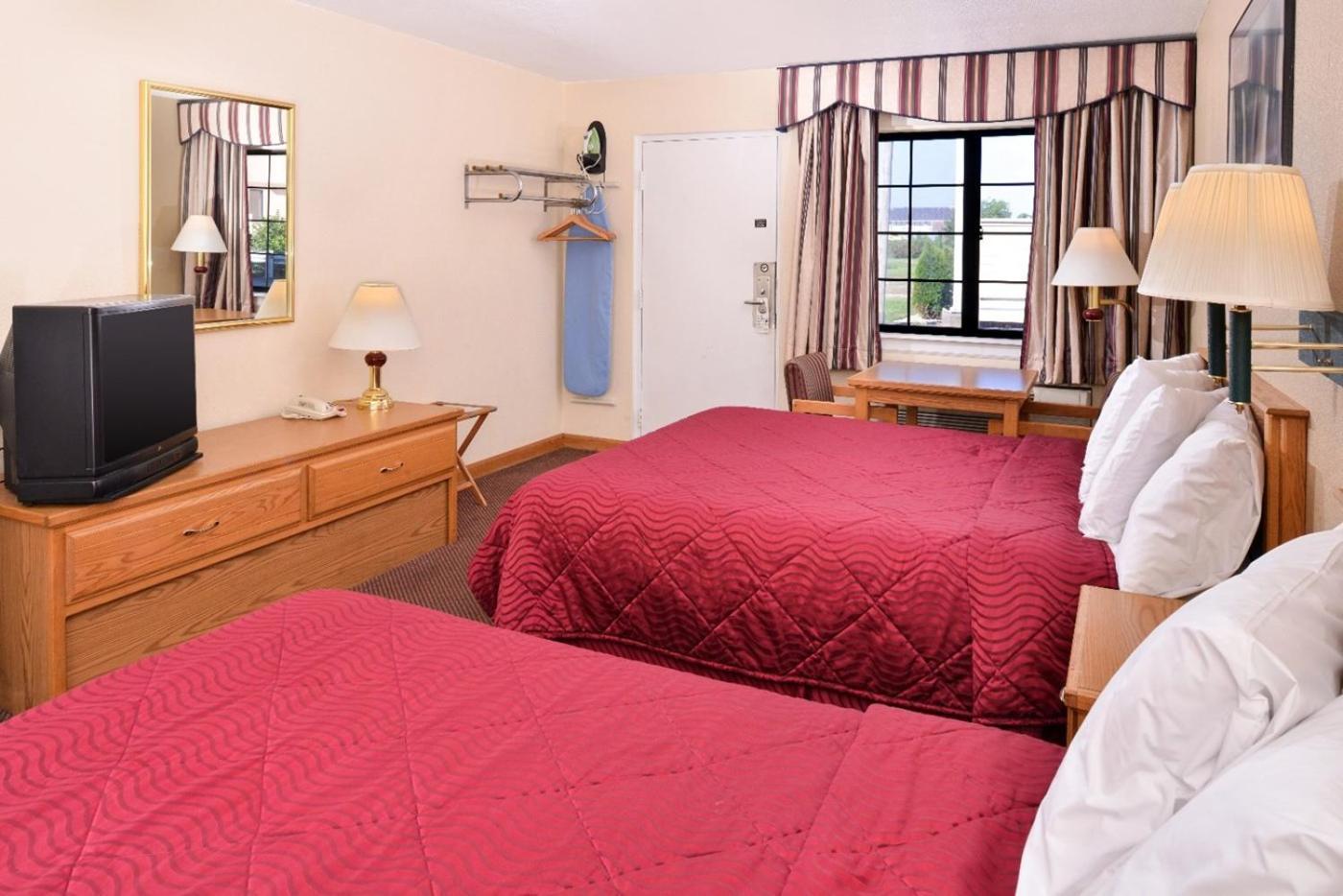 Executive Inn photo 7