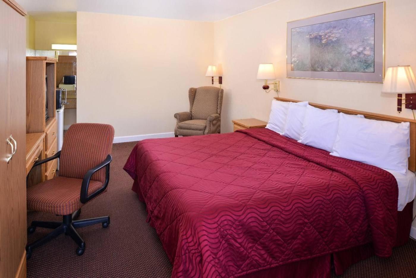 Executive Inn photo 8