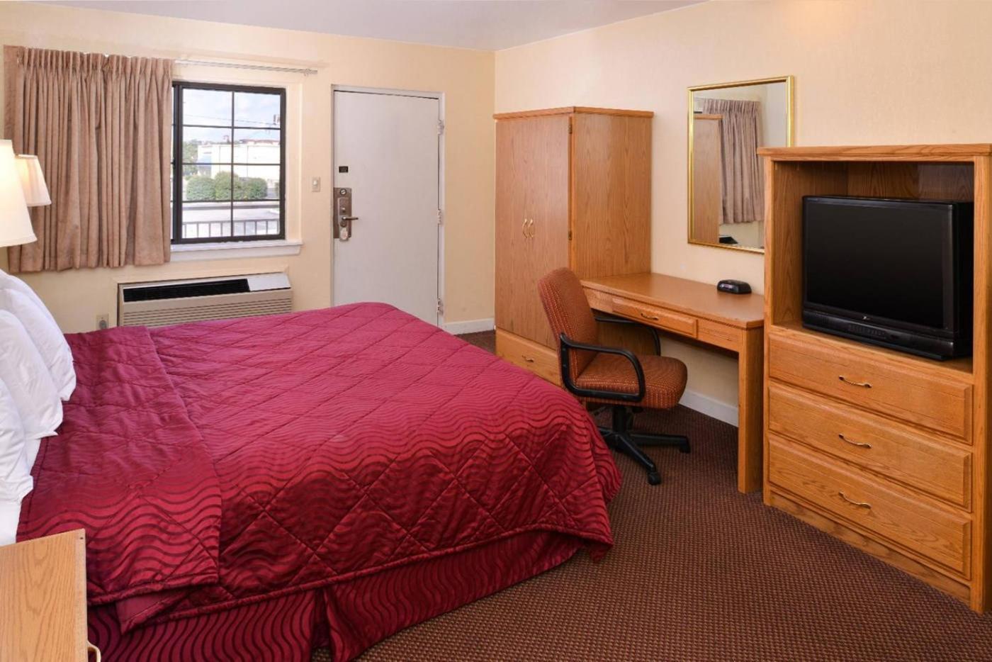 Executive Inn photo 9