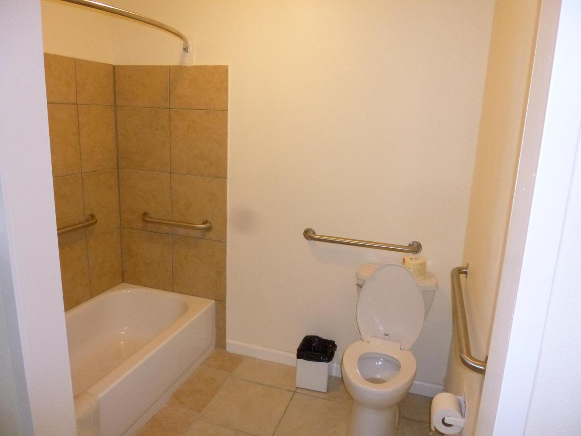 Alvin Extended Stay photo 5