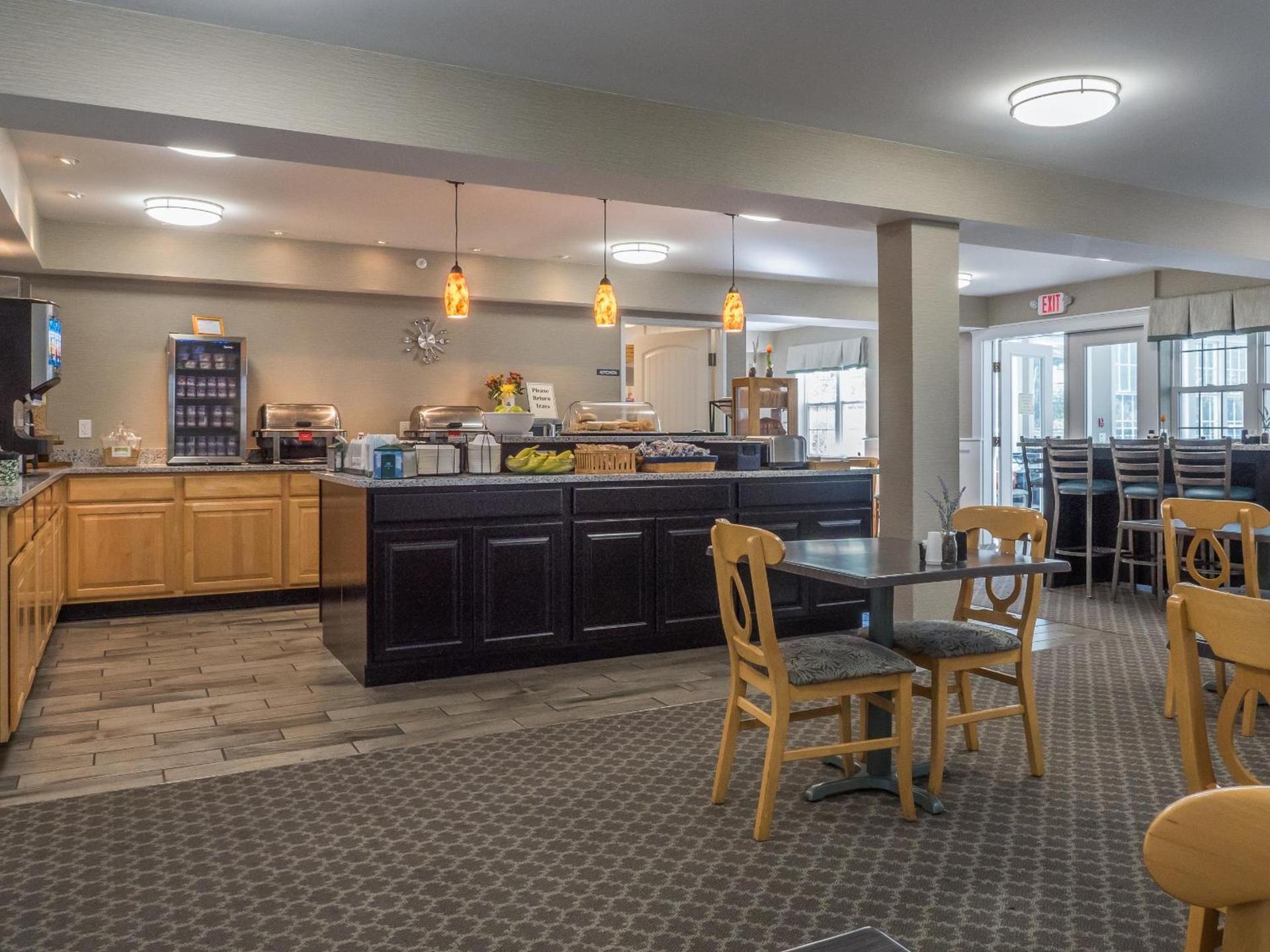 Acadia Inn photo 32