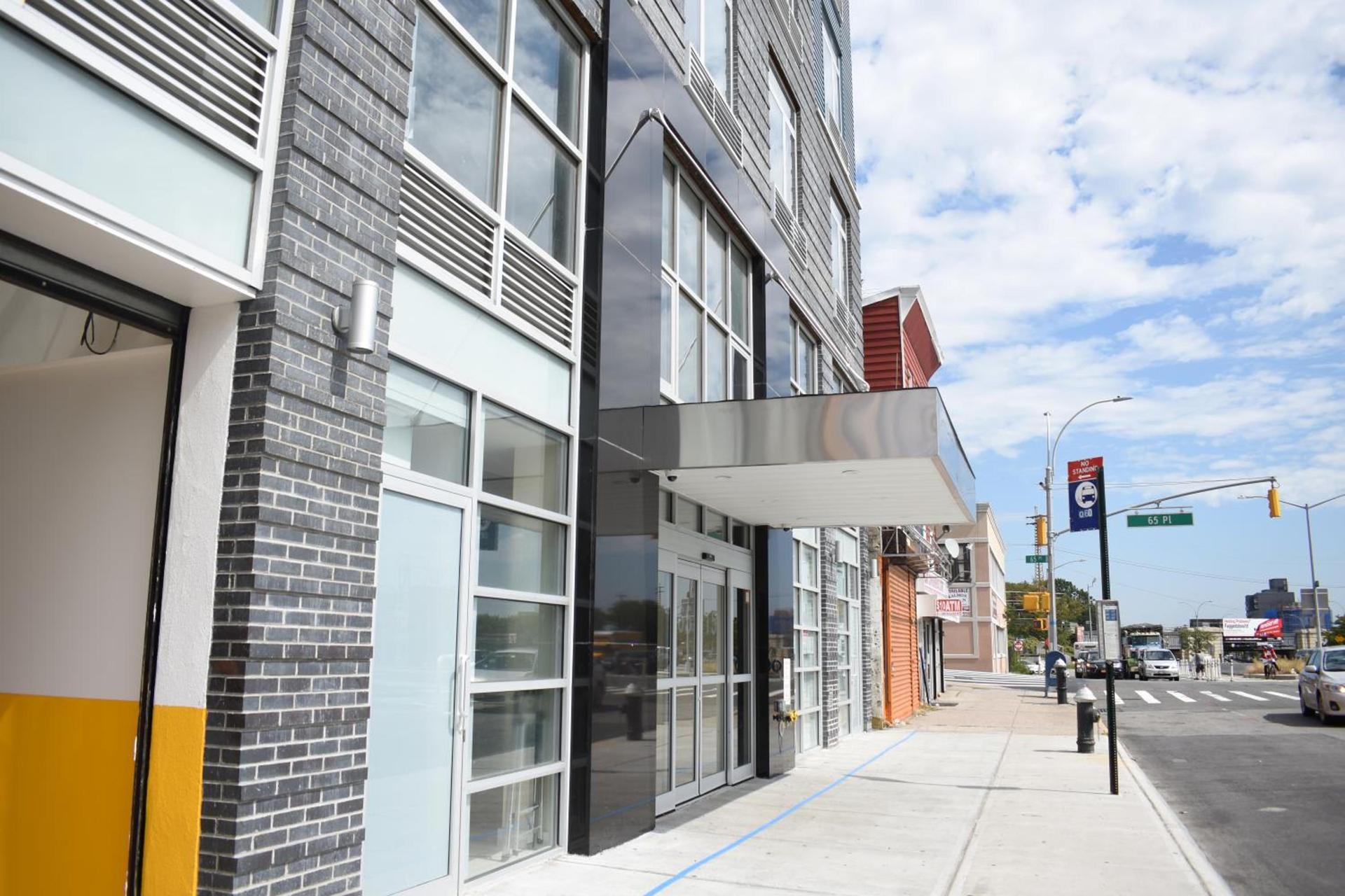The Queens Hotel — hotel in Queens