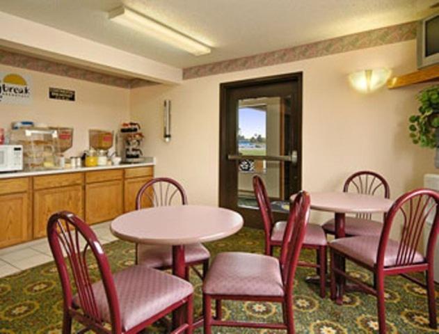 Days Inn by Wyndham Mexico photo 19