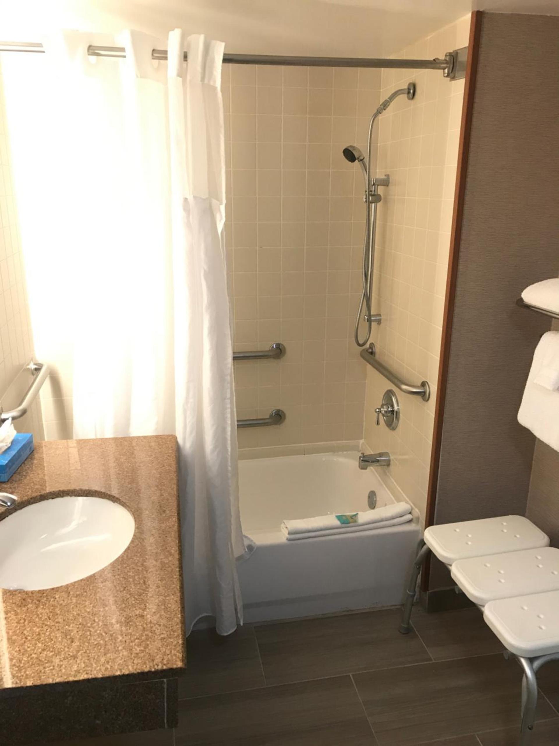 Wingate by Wyndham, Universal Studios - Free Theme Park Shuttle photo 50