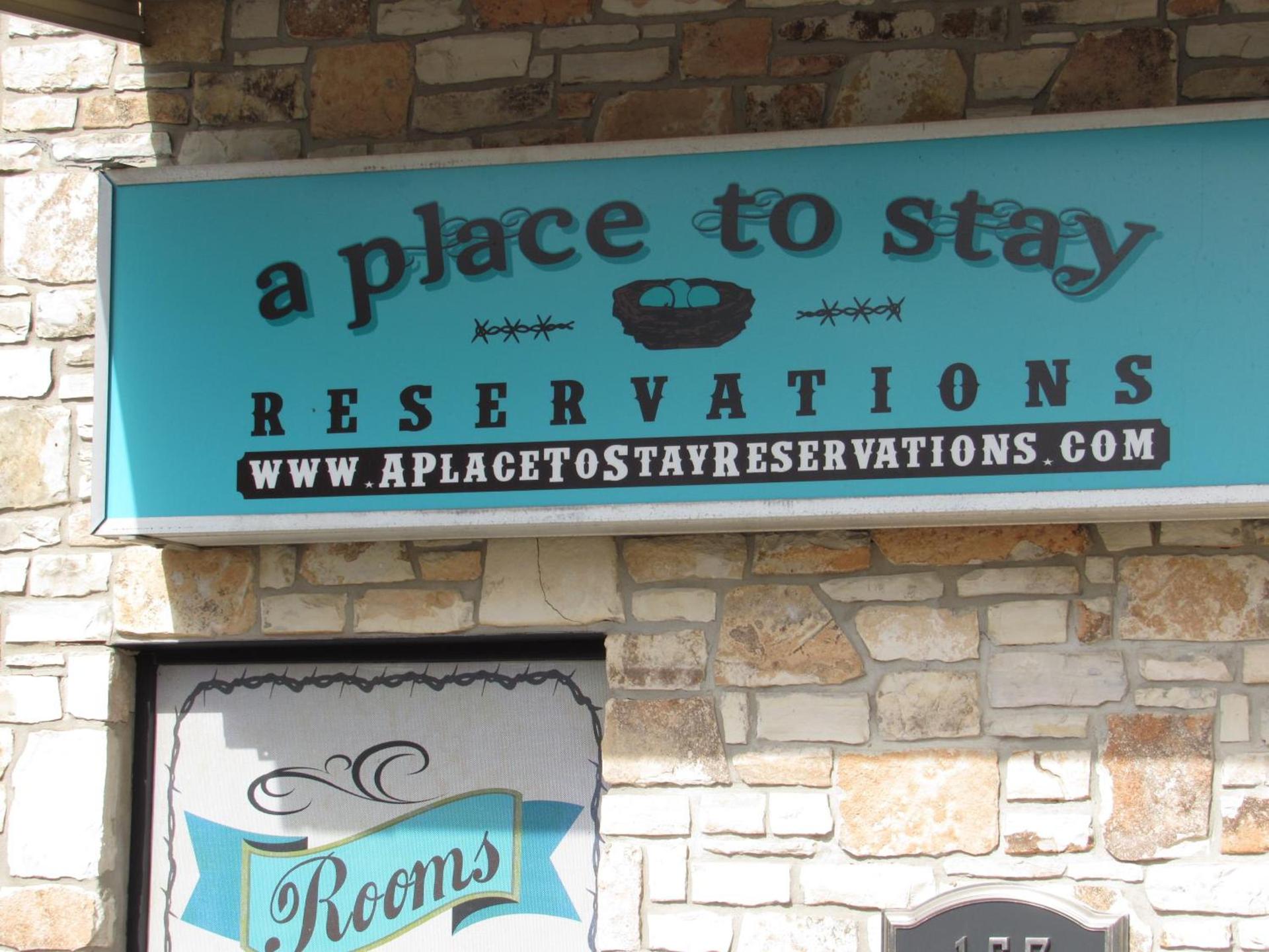 A Place to Stay Rooms photo 3
